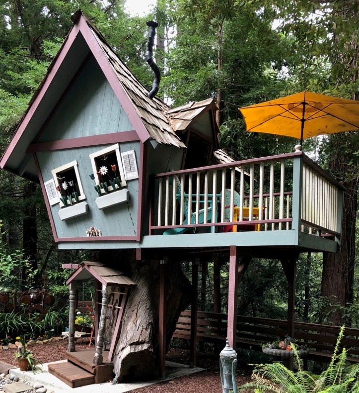 Treehouse crooked